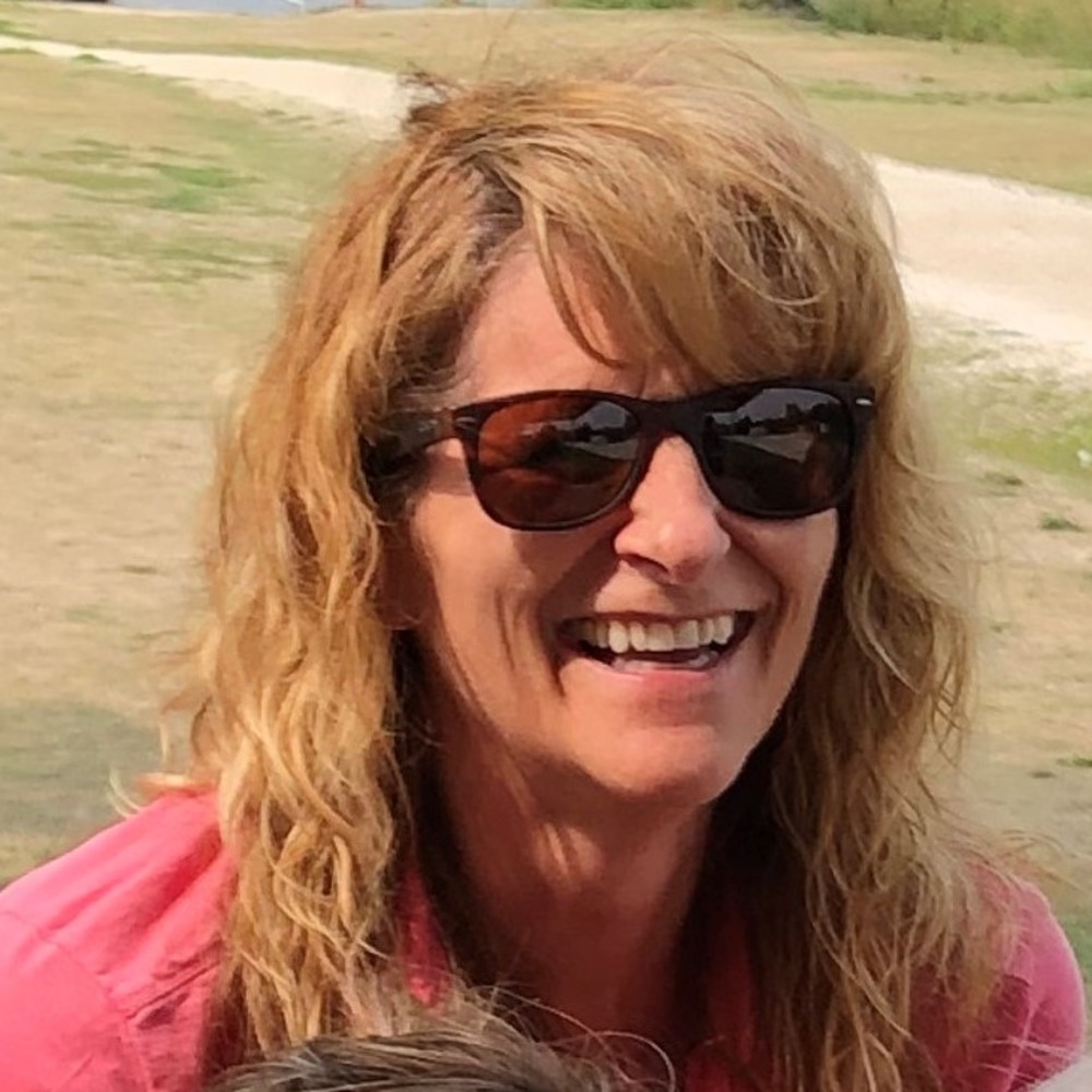 Meet your Posher, Deborah